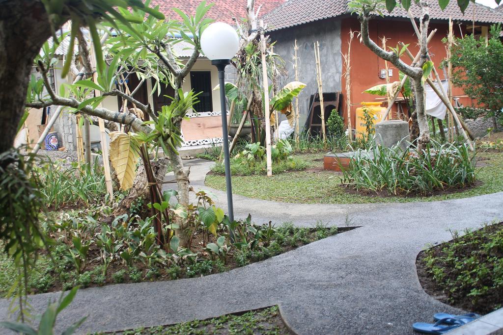 Ayu Bungalow 2 Ubud  Exterior photo